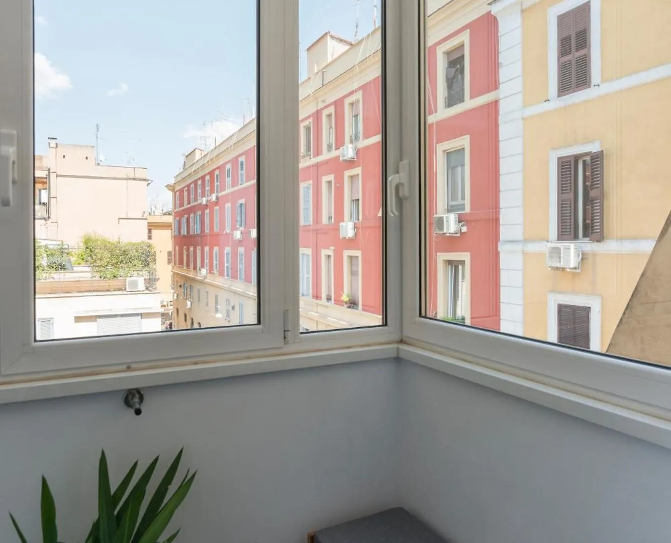 Half Palace, Relaxing Apartment In Rome San Lorenzo 0*,  Italy