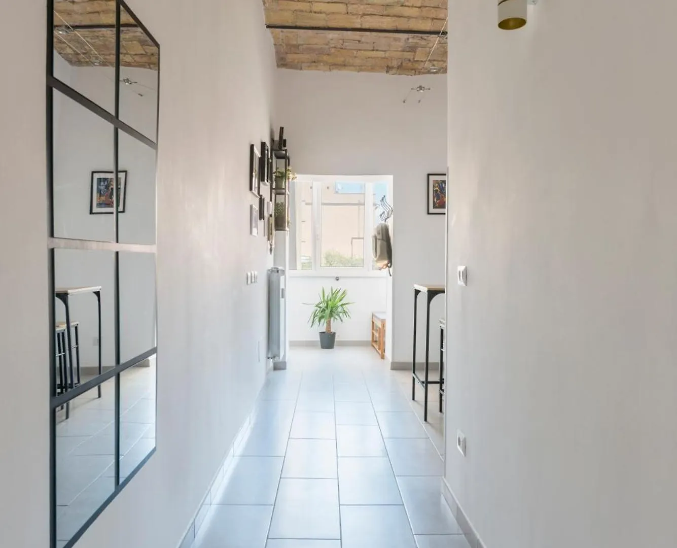 Half Palace, Relaxing Apartment In Rome San Lorenzo Italy