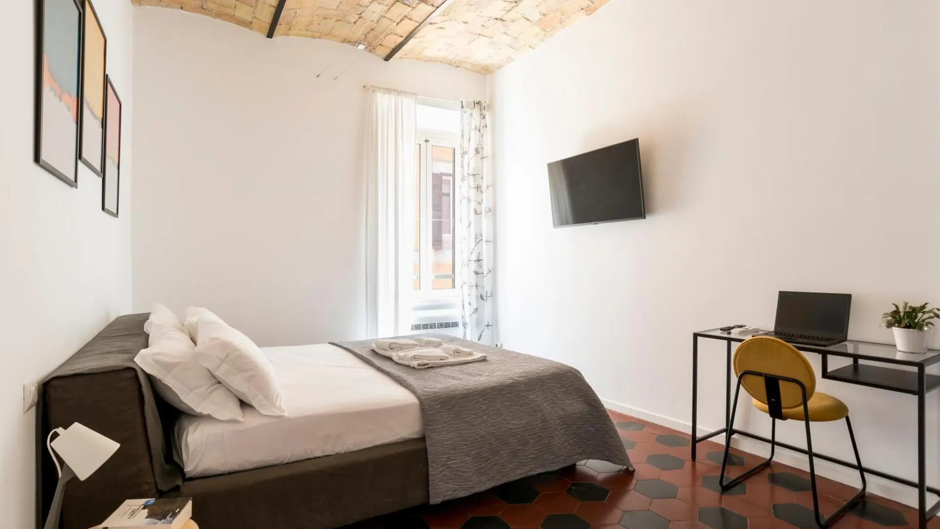 Half Palace, Relaxing Apartment In Rome San Lorenzo