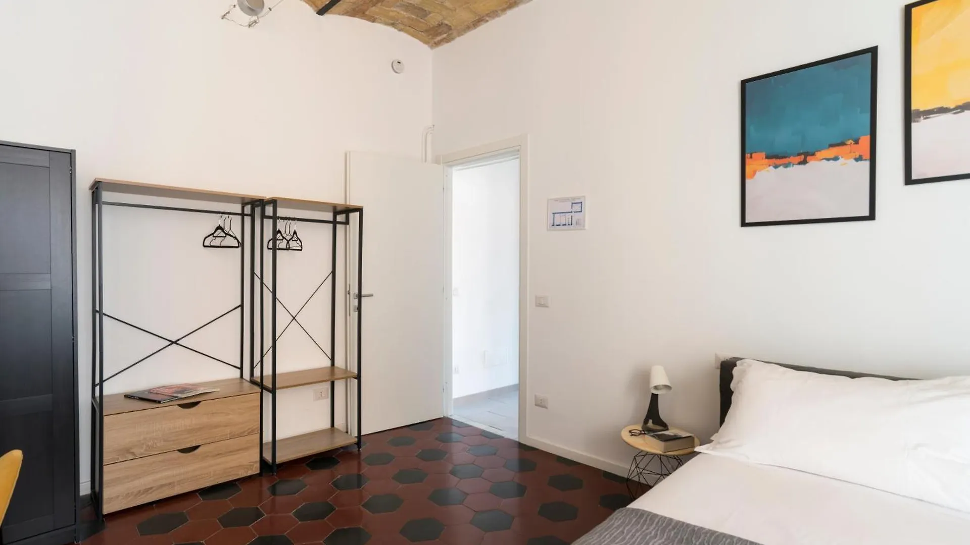 Half Palace, Relaxing Apartment In Rome San Lorenzo Italy