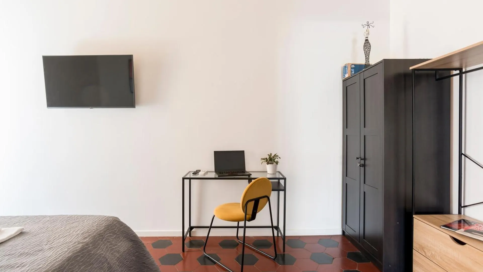 Half Palace, Relaxing Apartment In Rome San Lorenzo 0*,